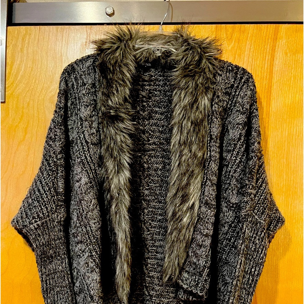 XOXO Small sweater cardigan gray with fur around the neck and collar